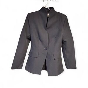 MOOYIUS Black Blazer Classic Collar and Single Button Closure, Medium, NWT
